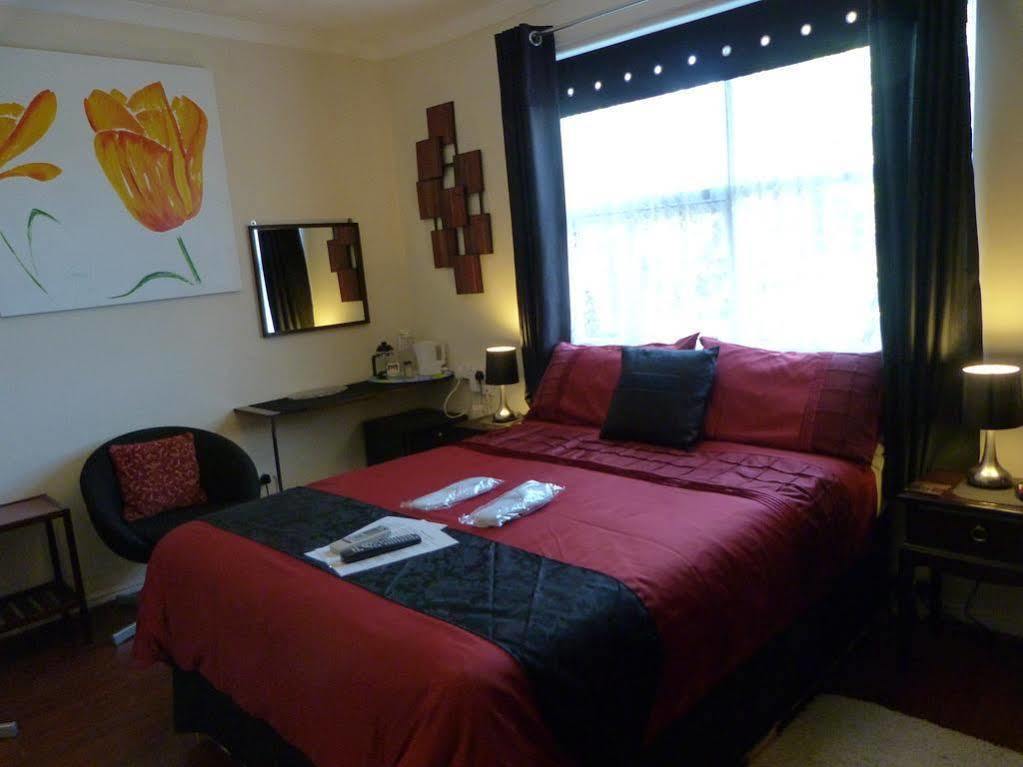 Oaklands House - Adults Only Hotell Brading Eksteriør bilde