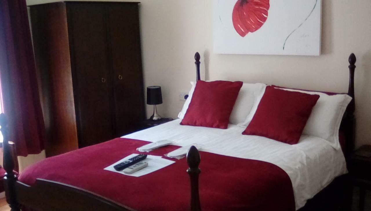 Oaklands House - Adults Only Hotell Brading Eksteriør bilde